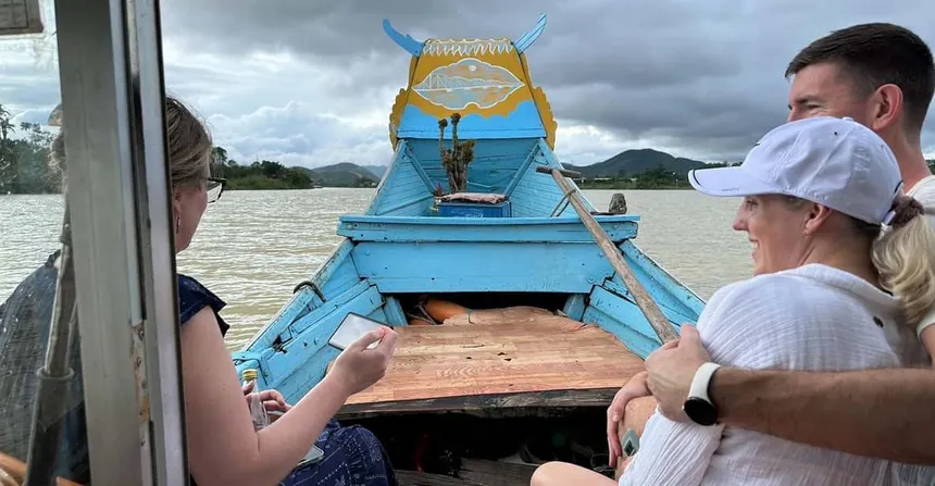 hue boat tour