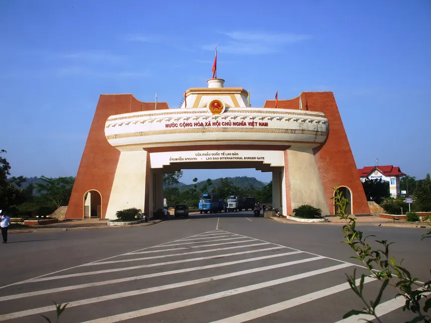 lao bao border