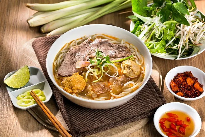 what to eat in hue