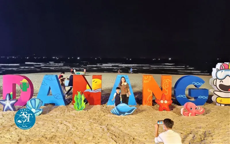 da nang at night