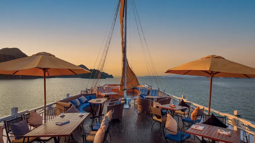 cinnamon cruises