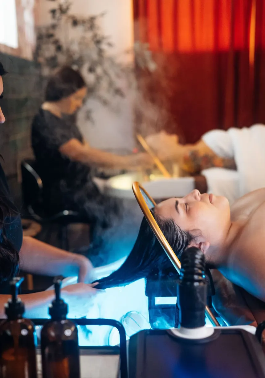 The Ultimate Guide to Hair Wash and Scalp Massage Services in Da Nang with Ovuigo 1 hair wash and massage