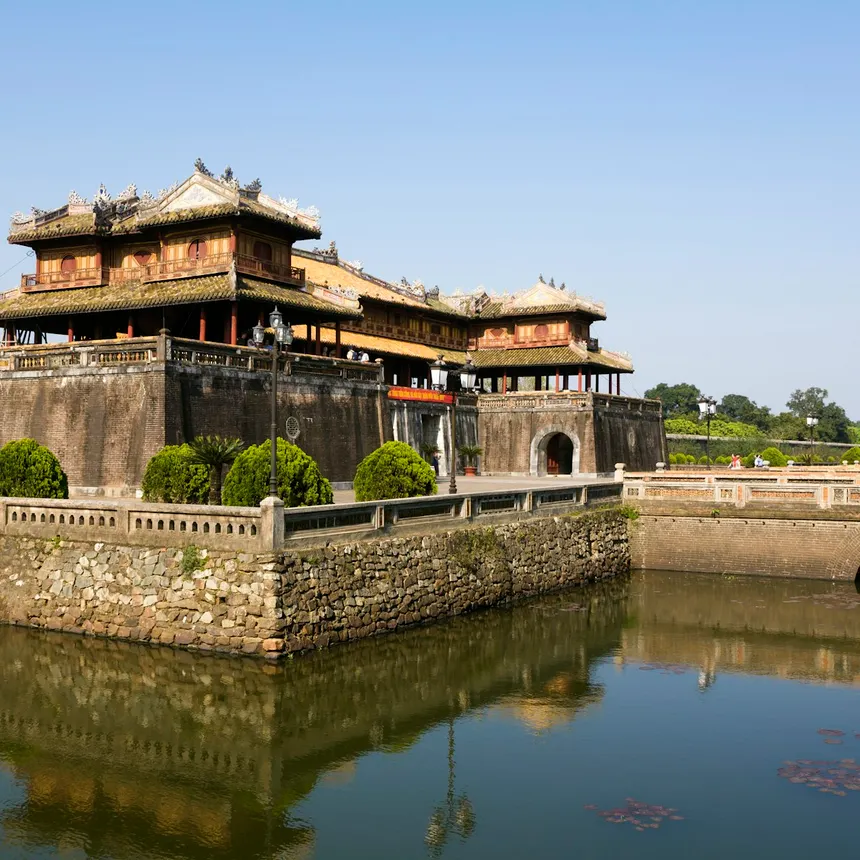 ngo mon gate