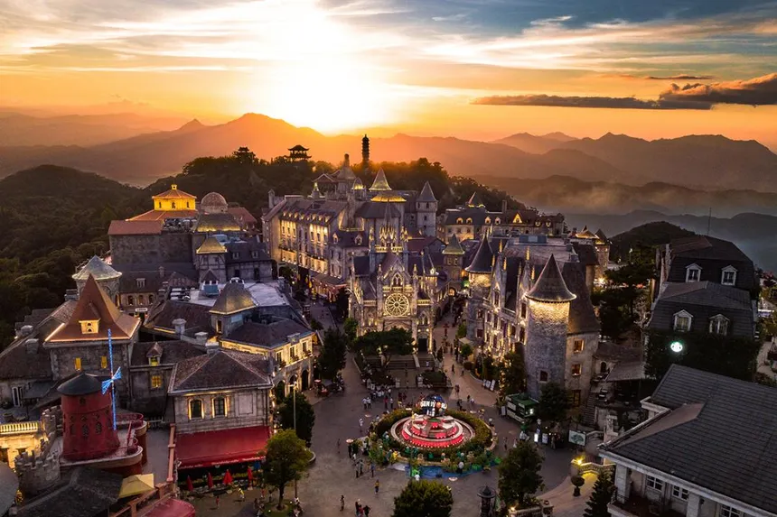 bus from danang to ba na hills