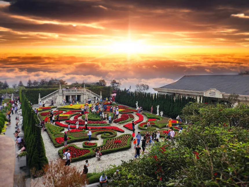 bus from danang to ba na hills