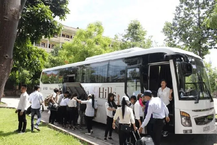 bus from danang to ba na hills