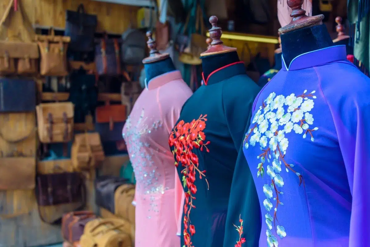 Where to Buy Traditional Clothes in Hoi An: Tailor Shops, Boutiques, and Silk Villages – The Ultimate SEO Guide 4 hoi an clothes