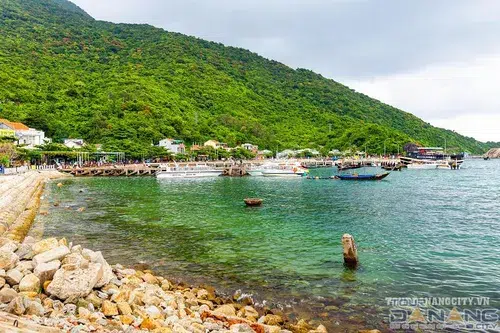 Hoi An Private Car Service: Seamless Da Nang Airport Transfers, Booking Guide & Pro Tips by Ovuigo 5 hoi an private car company