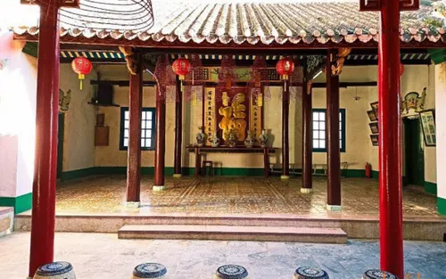 Exploring the Ancient Temples of Hoi An: History, Architecture, and Visitor’s Guide 3 temple hoi an