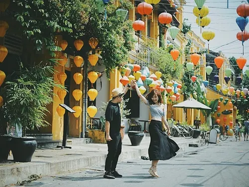 The Complete Guide to Hoi An Lantern Street: Festival, Night Market & Local Secrets 2 lantern street hoi an
