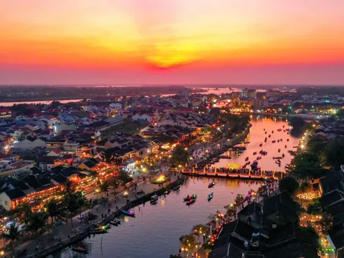 Hoi An Street Food Experience Guide: Best Eats, Markets, and Tips 1 hoi an street food