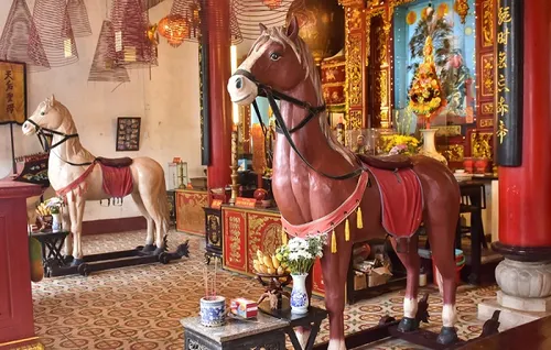 Exploring the Ancient Temples of Hoi An: History, Architecture, and Visitor’s Guide 2 temple hoi an