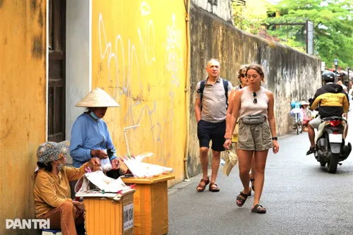 Best Photo Spots & Meaning of Hoi An Yellow Wall: Iconic Guide for Your Visit 1 hoi an yellow wall