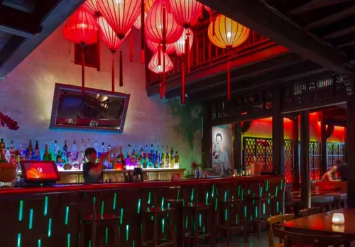 Top Girlie Bars in Hoi An: The Complete Guide to Nightlife & Entertainment 2 hoi an girlie bars