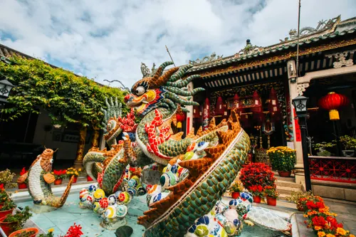 Hoi An Ancient Town Guide: History, Walking Tours, Lantern Festival & Unique Local Experiences 2 hoi an ancient town tour