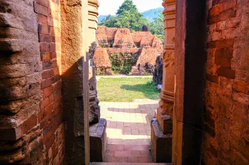 Hoi An to My Son Sanctuary: Distance, Routes & Travel Guide 5 distance hoi an to my son