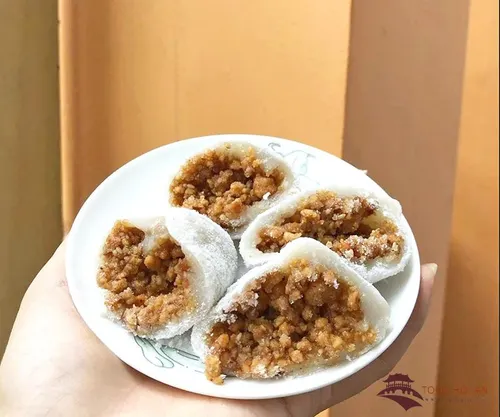 Where to Buy Mango Cake (Bánh Xoài) in Hoi An: The Traditional Bánh Xoài Guide 3 mango cake hoi an