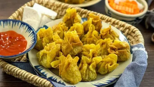 Hoi An Fried Wonton: The Crispy Jewel of Vietnamese Street Food 1 fried wonton hoi an