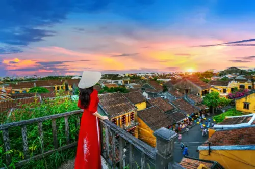Hoi An Ancient Town Guide: History, Walking Tours, Lantern Festival & Unique Local Experiences 1 hoi an ancient town tour
