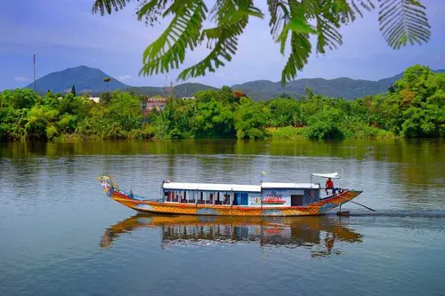 Ultimate Guide to the Perfume River in Hue: Dragon Boat Tours, Landmarks & Festivals 1 perfume river hue
