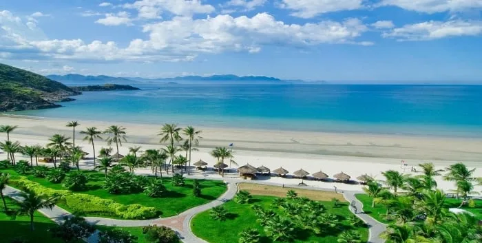 Da Nang Family Villa: A Safe, Private Beach Base Near the Marble Mountains (2026) 3 Non Nuoc Beach in Da Nang, a short walk from La Marble