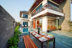 Da Nang Airport Travel Experience Guide 2026: Smooth Arrival for Hoi An 11 The Hola 1 pool — enjoy Hoi An during the best weather months