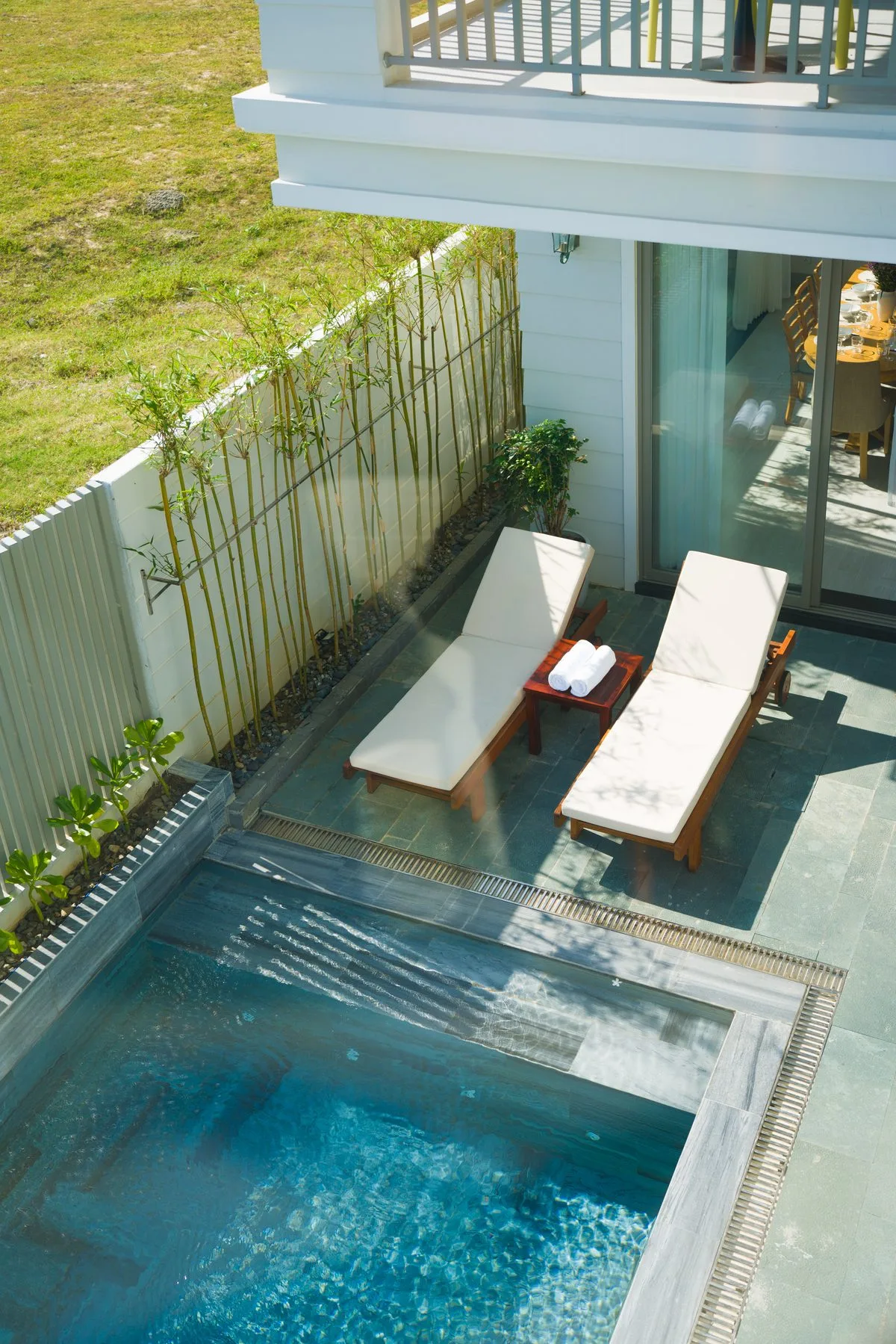 Sustainable Travel in Central Vietnam: Hoi An & Beyond 2026 1 The Manor — walking distance to Hoi An's best local spots