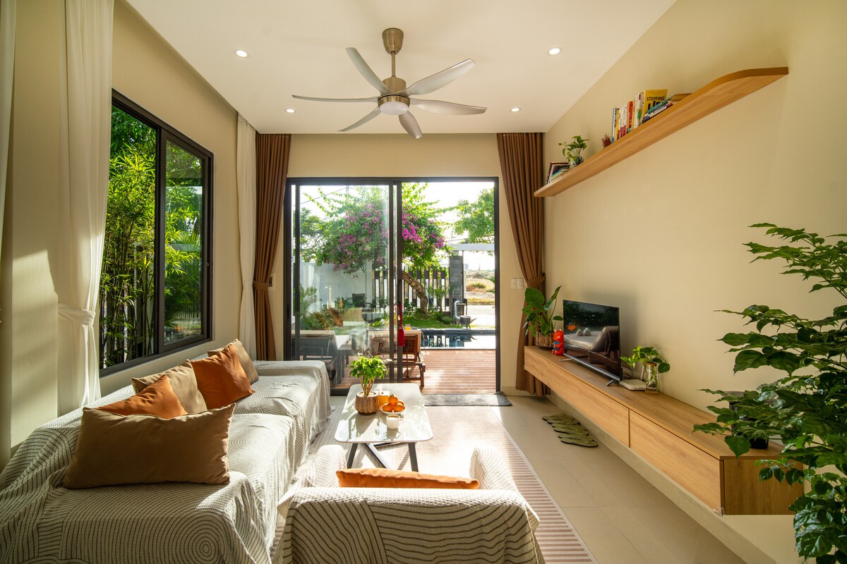 La Marble Da Nang: Private Pool Villa Near the Beach (2026) 2 La Marble Da Nang villa near Non Nuoc Beach and the Marble Mountains